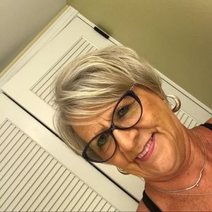 Meet your Posher, Cathy